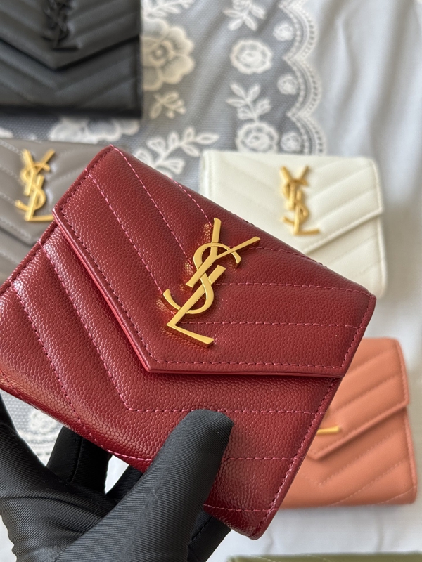 イヴサンローラン財布背面デザイン